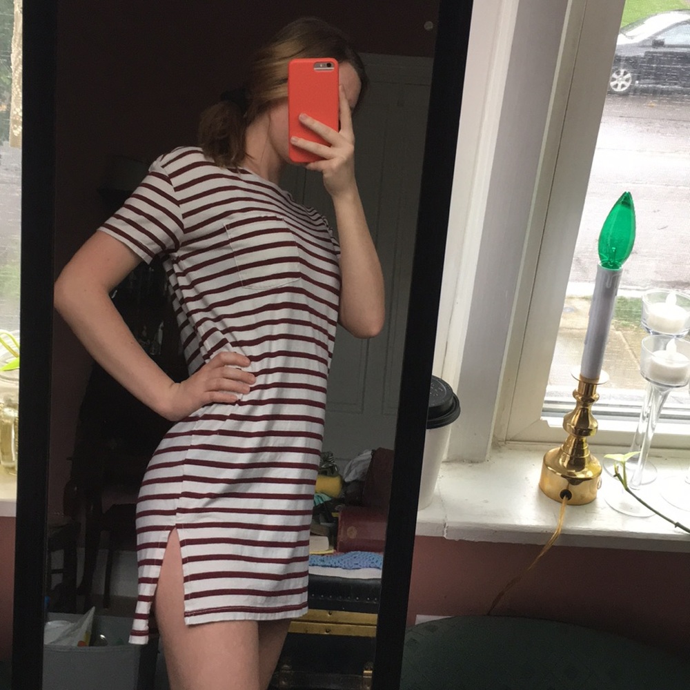 🥺SOLD🥺 T-shirt Dress🥀 - Picture 3 of 3